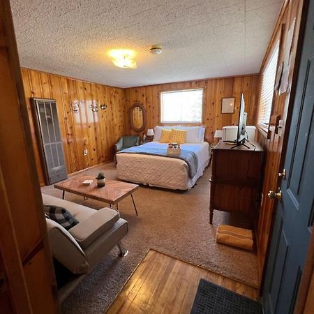 Mountain View Lodge Ред-Ривер Экстерьер фото