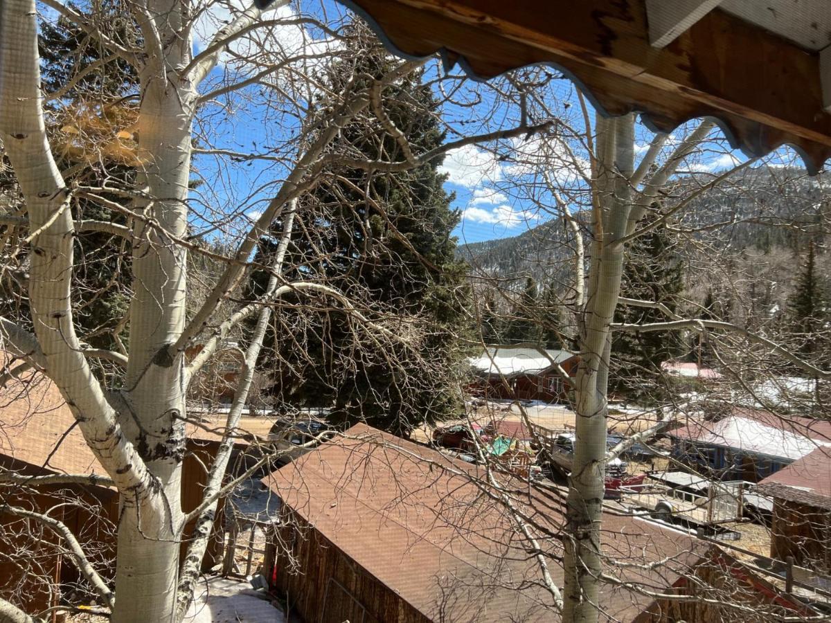 Mountain View Lodge Ред-Ривер Экстерьер фото