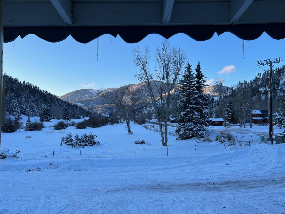 Mountain View Lodge Ред-Ривер Экстерьер фото