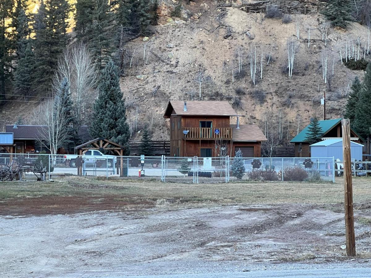 Mountain View Lodge Ред-Ривер Экстерьер фото