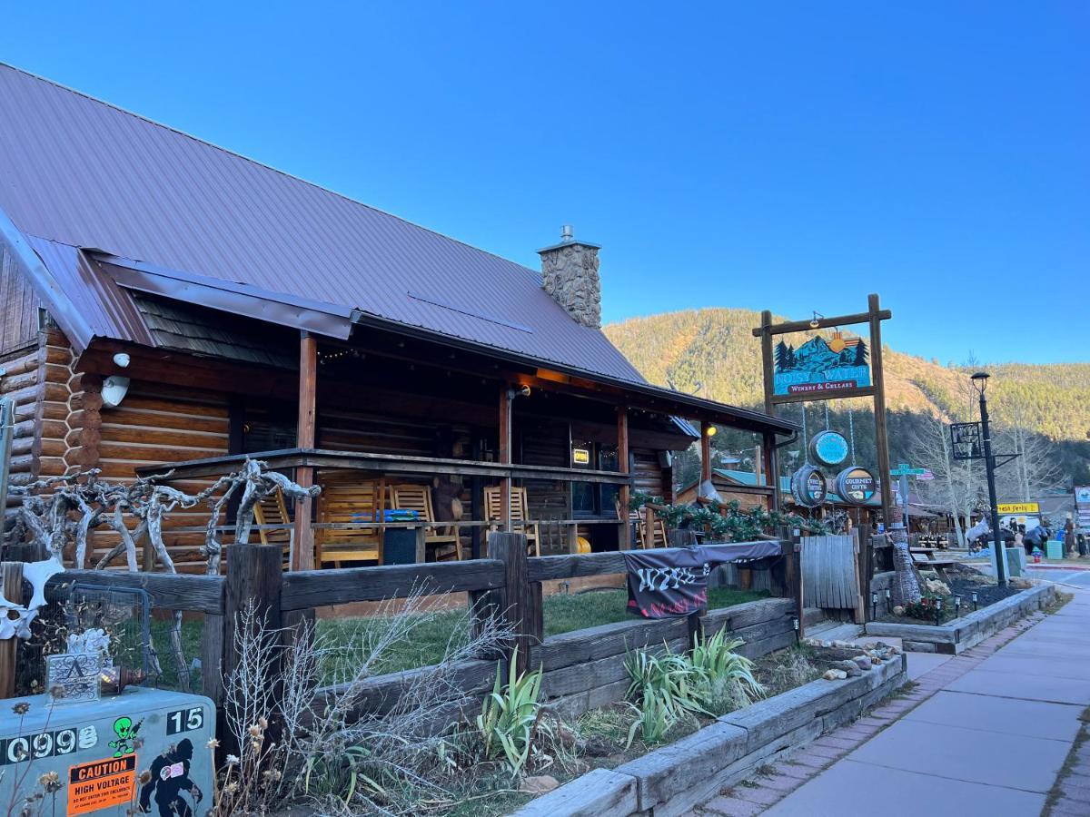 Mountain View Lodge Ред-Ривер Экстерьер фото